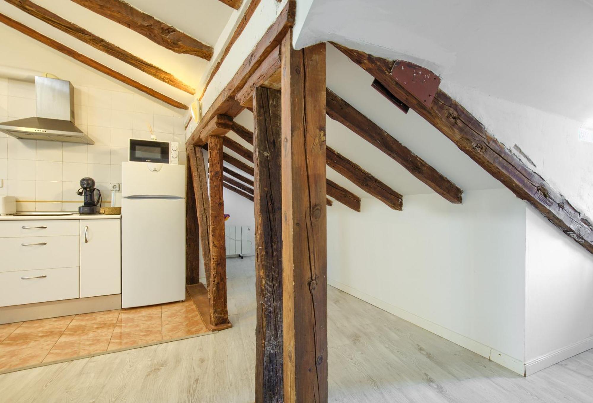 Apartamentos Ryc Алькала-де-Енарес Екстер'єр фото